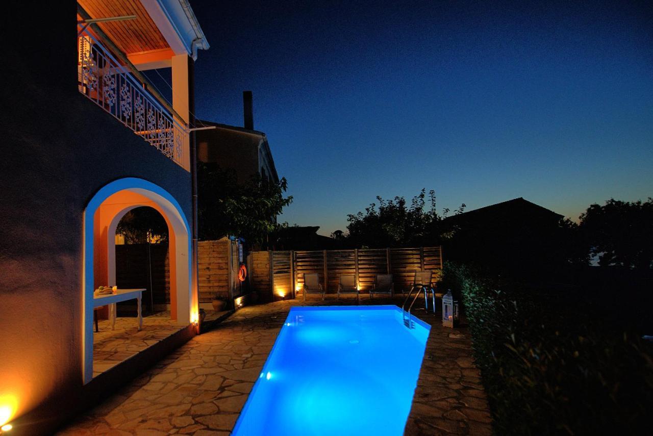 Villa Melodia By Posarellivillas Episkepsis Exterior photo